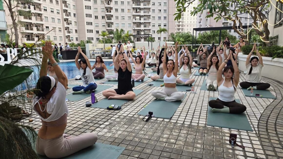 Ascott Waterplace Surabaya Hadirkan Sunset Ritual, Padukan Yoga dan Sound Healing